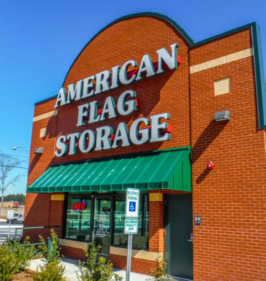 Exterior view of American Flag Storage Santa Fe Drive.